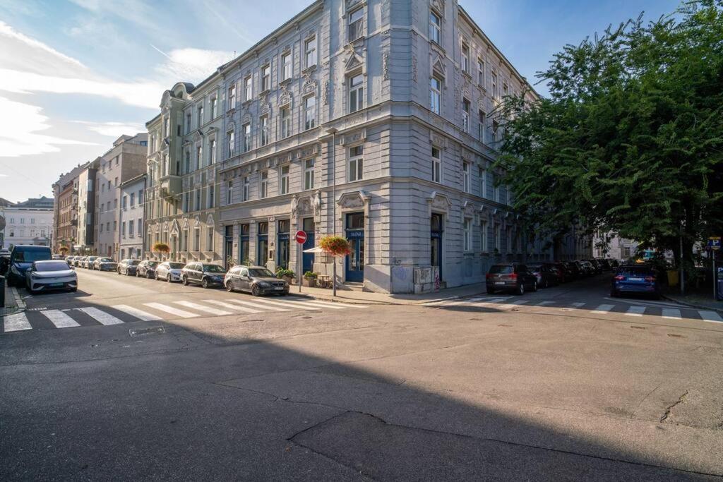 Sukromny Staromestsky Apartman V Uzasnej Lokalite/Cozy Old-Town Apartment In A Great Neighborhood Братислава Экстерьер фото